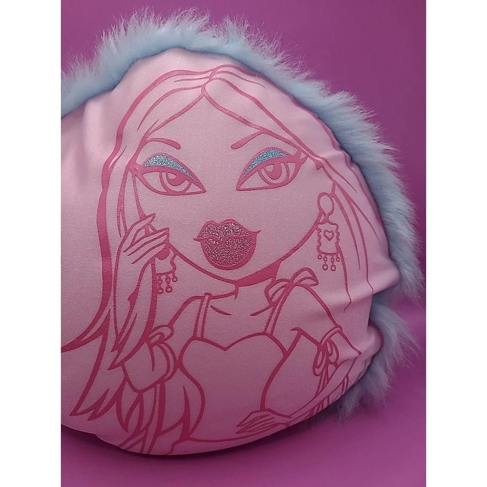 Bratz Cloe MGA Home Decor Pillow‎ Room Pink Round